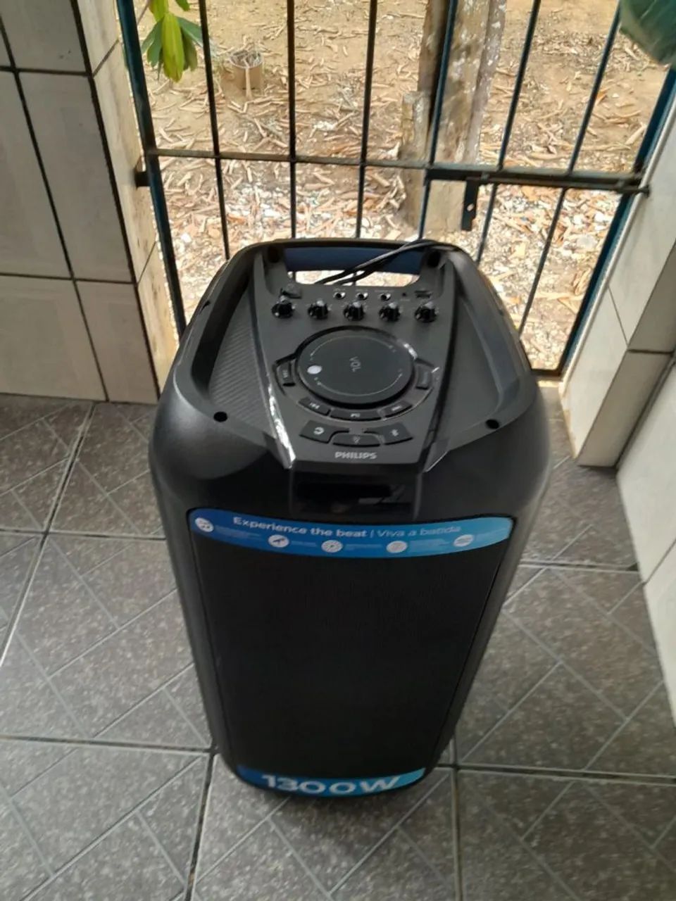 Caixa de som Philips 1300 w - Foto 2