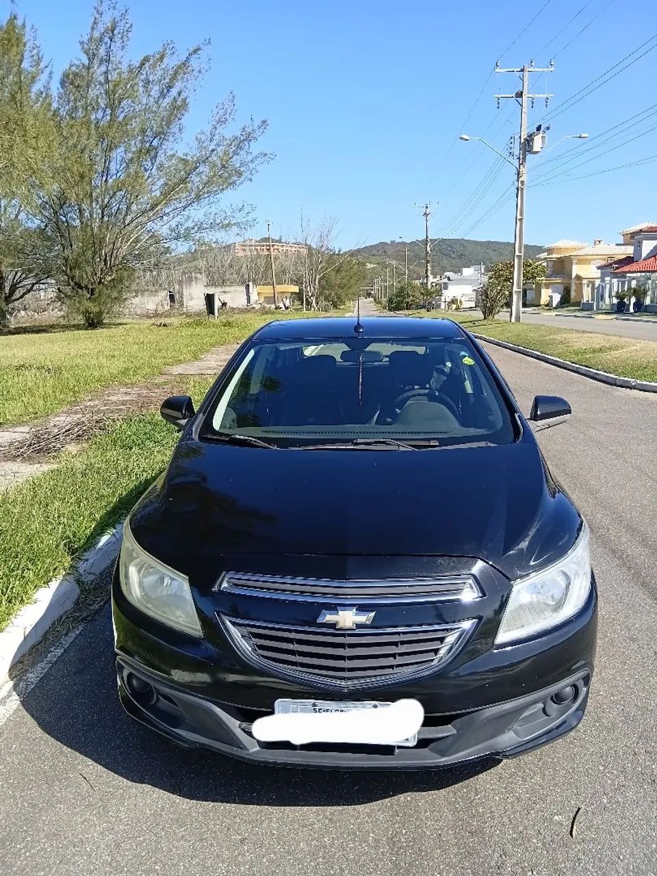 Chevrolet Onix Hatch LT 1.0 8V Flex Power Mec. 4P 2013 - Foto 2