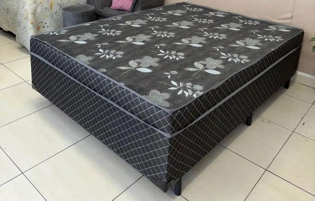 Cama box com colchão conjugado, novos!  - Foto 3