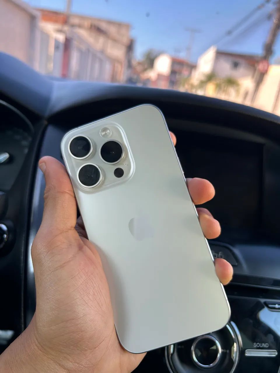 iPhone 15 pro  - Foto 2