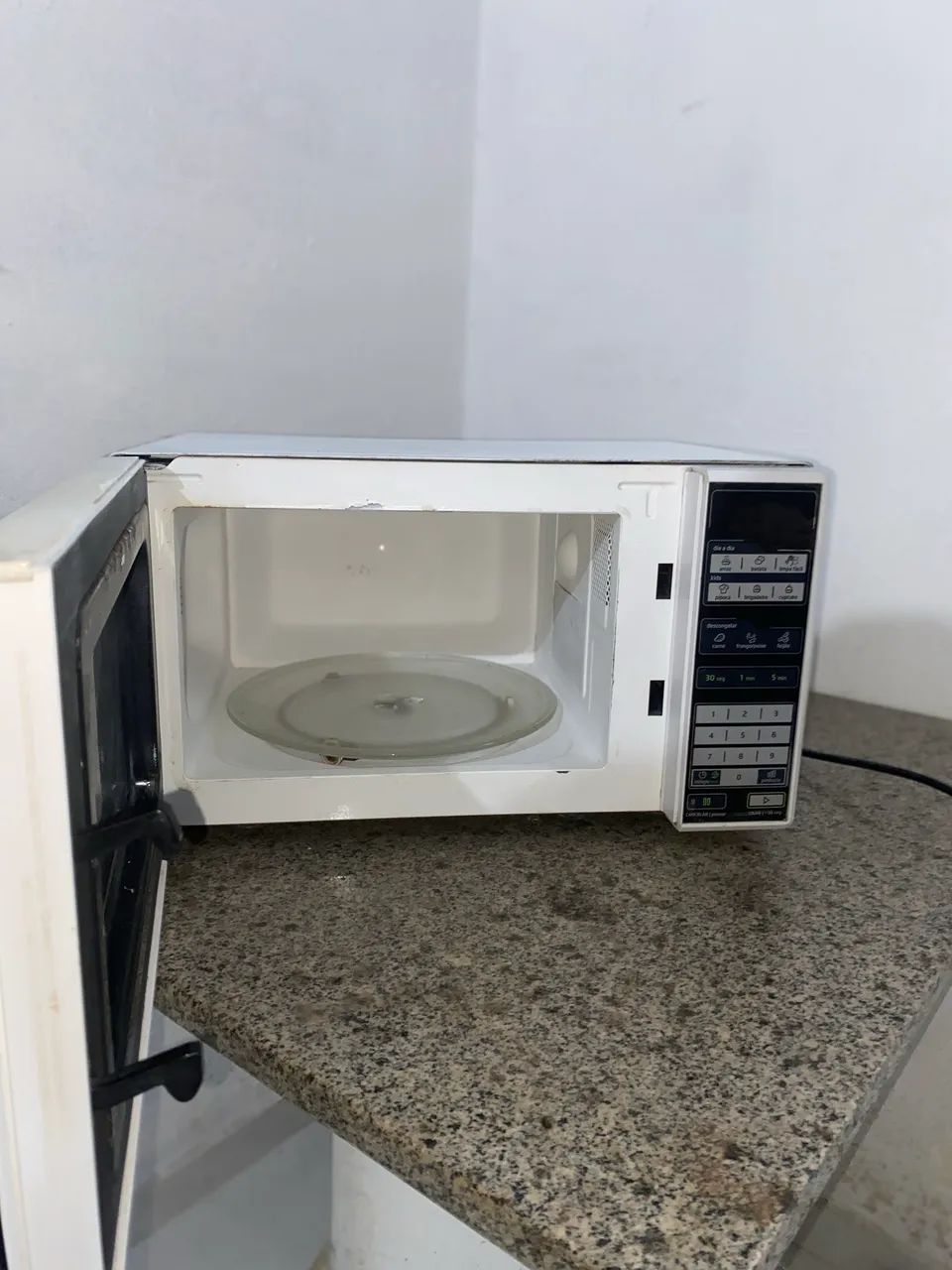 Microondas-Midea 20L - Foto 4