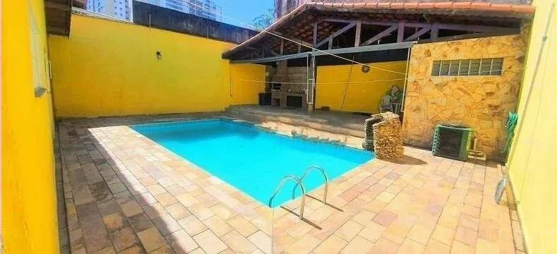 Casa em Vila Galvão com 200.00 m² , 3 quarto(s) , 2 suíte(s) . - Foto 4
