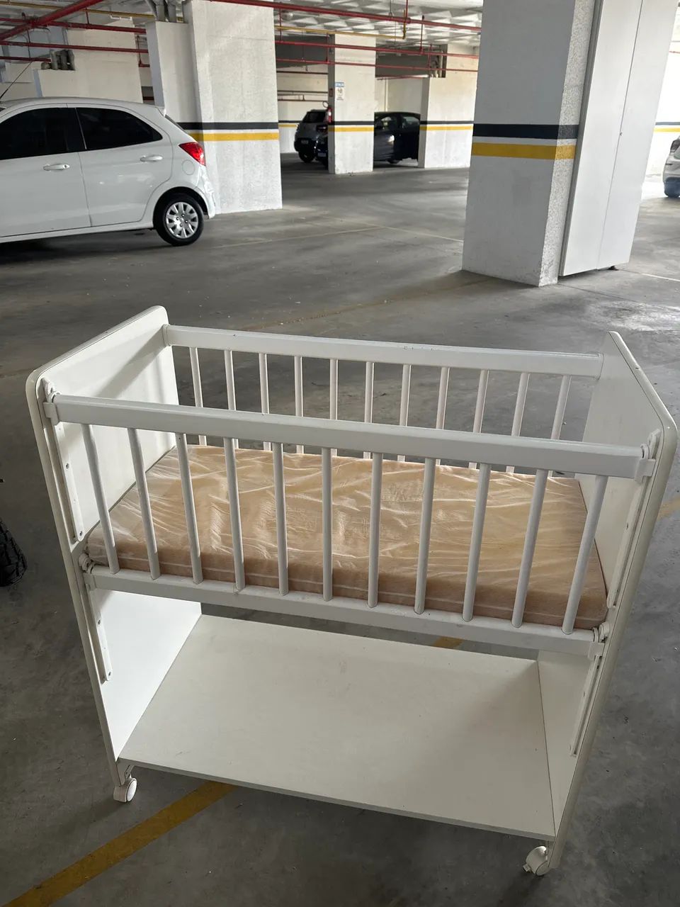 Mini berço com rodas 