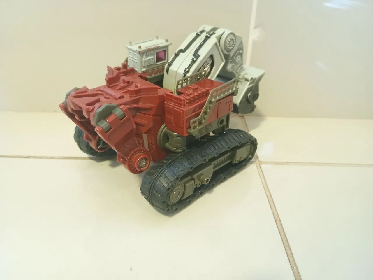 Boneco scavenger demolishor Voyager Transformers rotf hasbro - Foto 4
