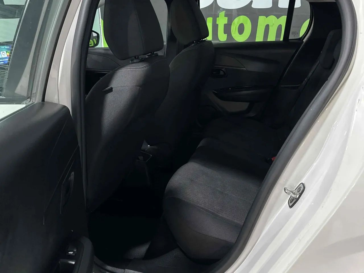 Peugeot 208 Like 1.0 Flex 6V 5P Mec. 2024 - Foto 7