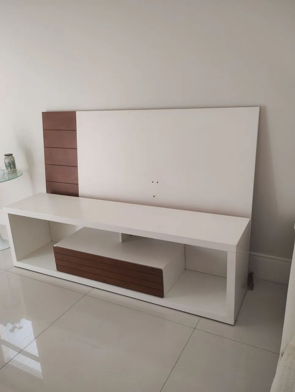 Vendo Rack e Painel de madeira  - Foto 2