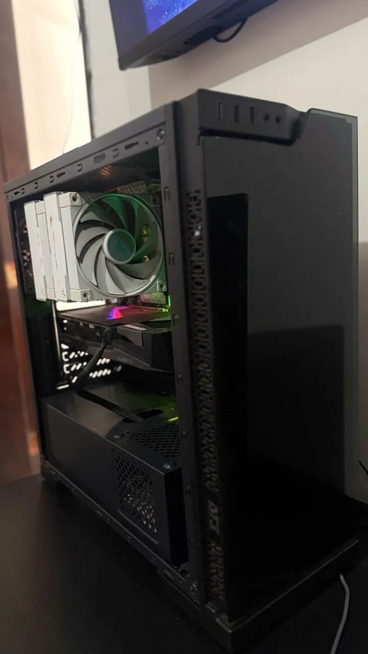 RYZEN 7 5700x + RX 7700 + 32 RAM + SSD 1 TB - Foto 2