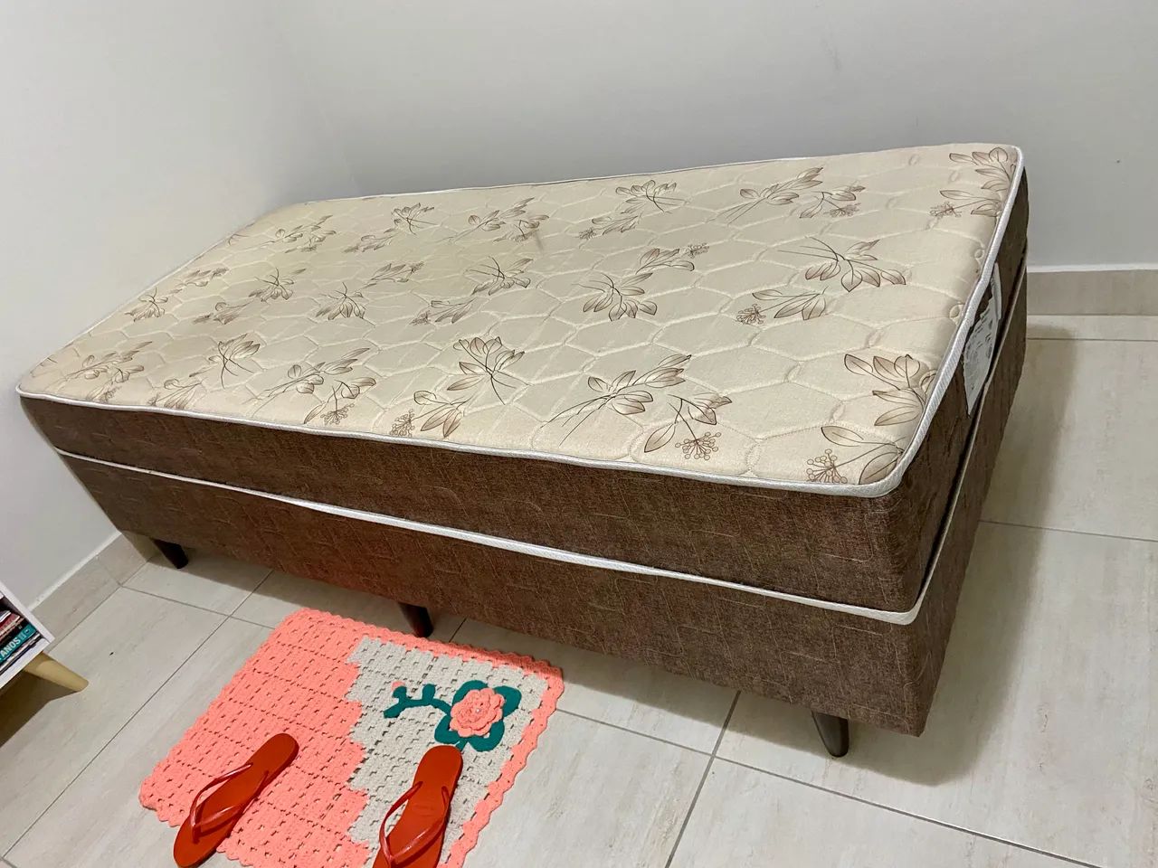 Cama solteiro e guarda-roupa casal  - Foto 2