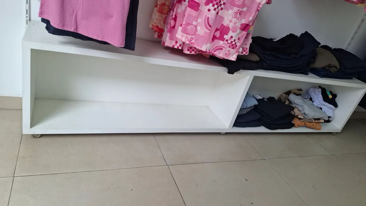 ARMÁRIO NICHO LOJA
