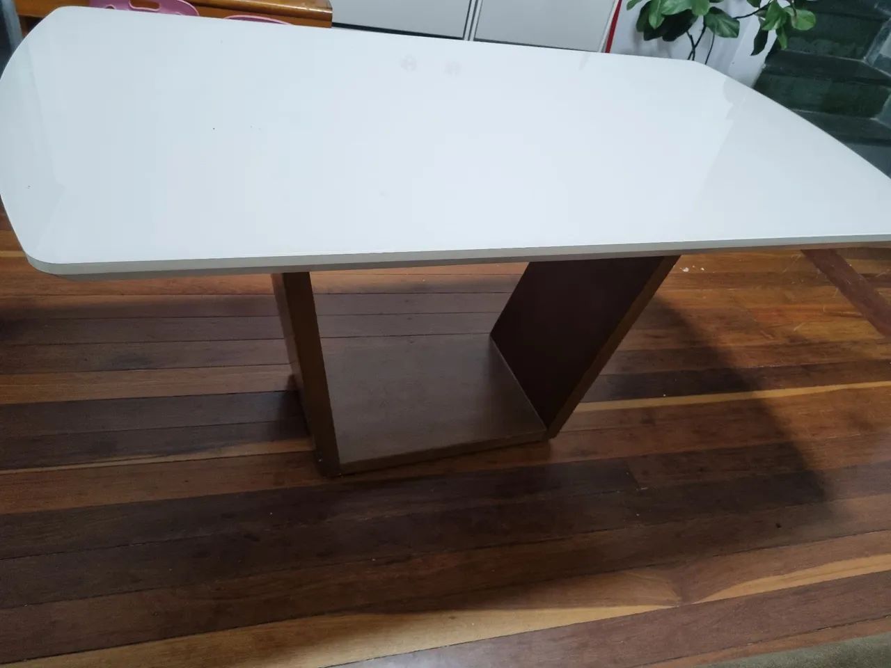 Linda mesa em mdf 