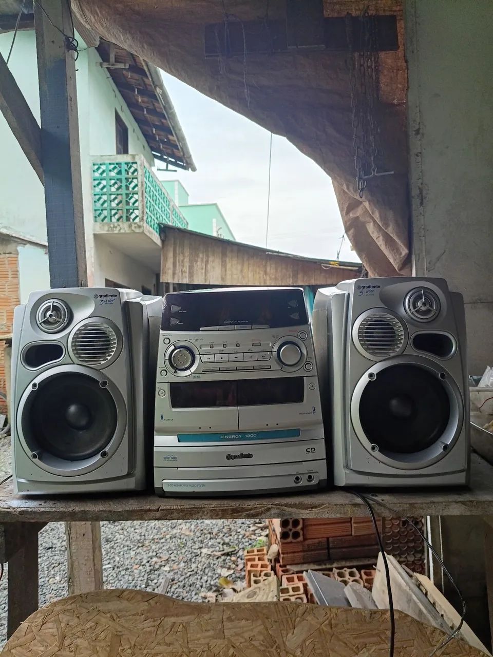 Rádio Gradiente CD e rádio AM e FM - Foto 2