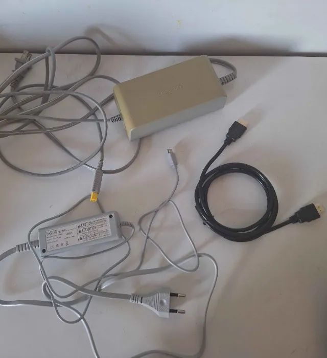 Kit Wii U Deluxe + 4 Jogos Físicos - Foto 4