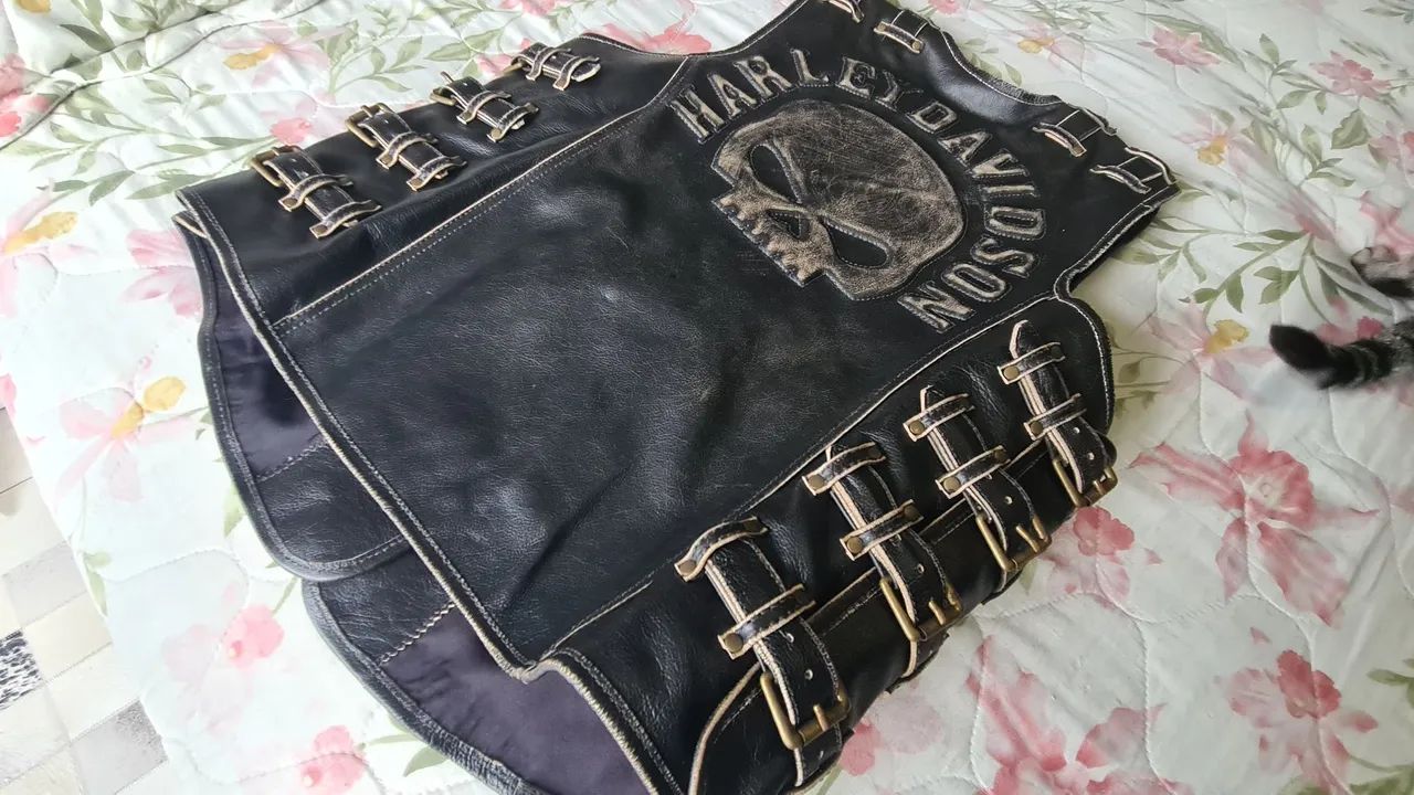 Colete de couro rústico,  moto Custom, modelo Harley Davidson, novíssimo.  - Foto 5