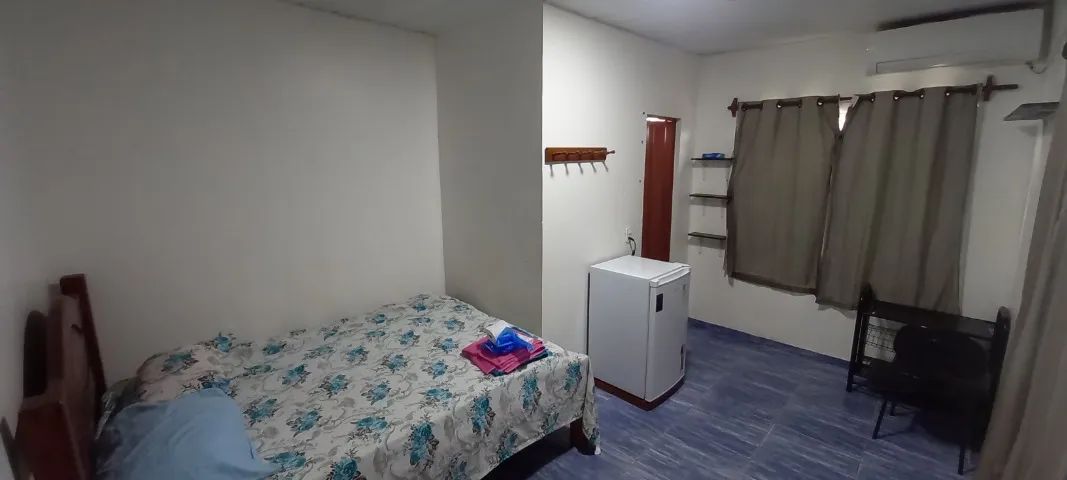 Aluguel de quartos na diaria com banheiro interno, cama de casal, central de ar , frigobar - Foto 4