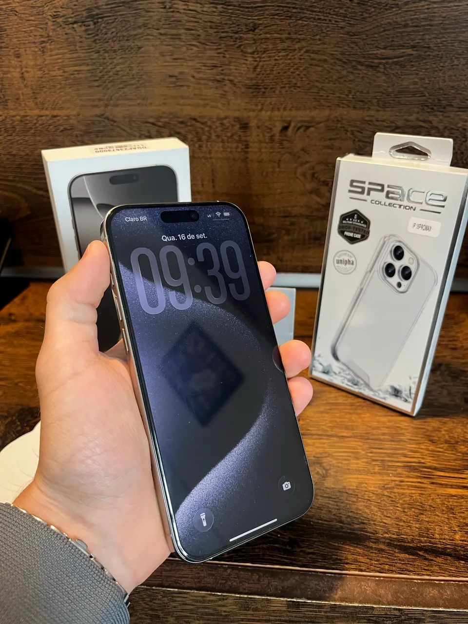 Iphone 16 PRO MAX - Foto 3