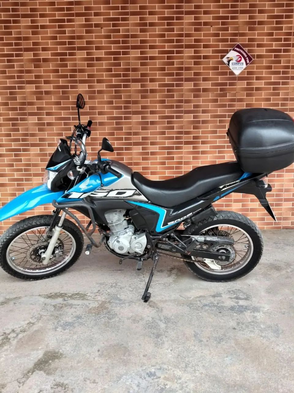 Bros 160
