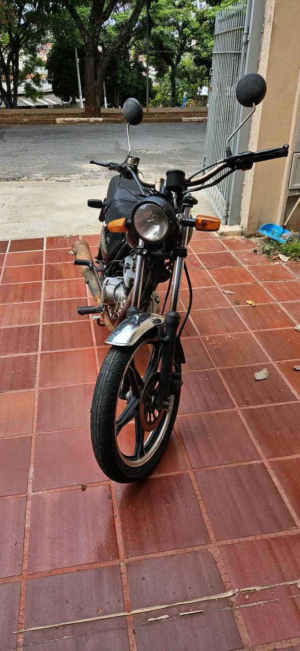 Suzuki Intruder 125 - Foto 2