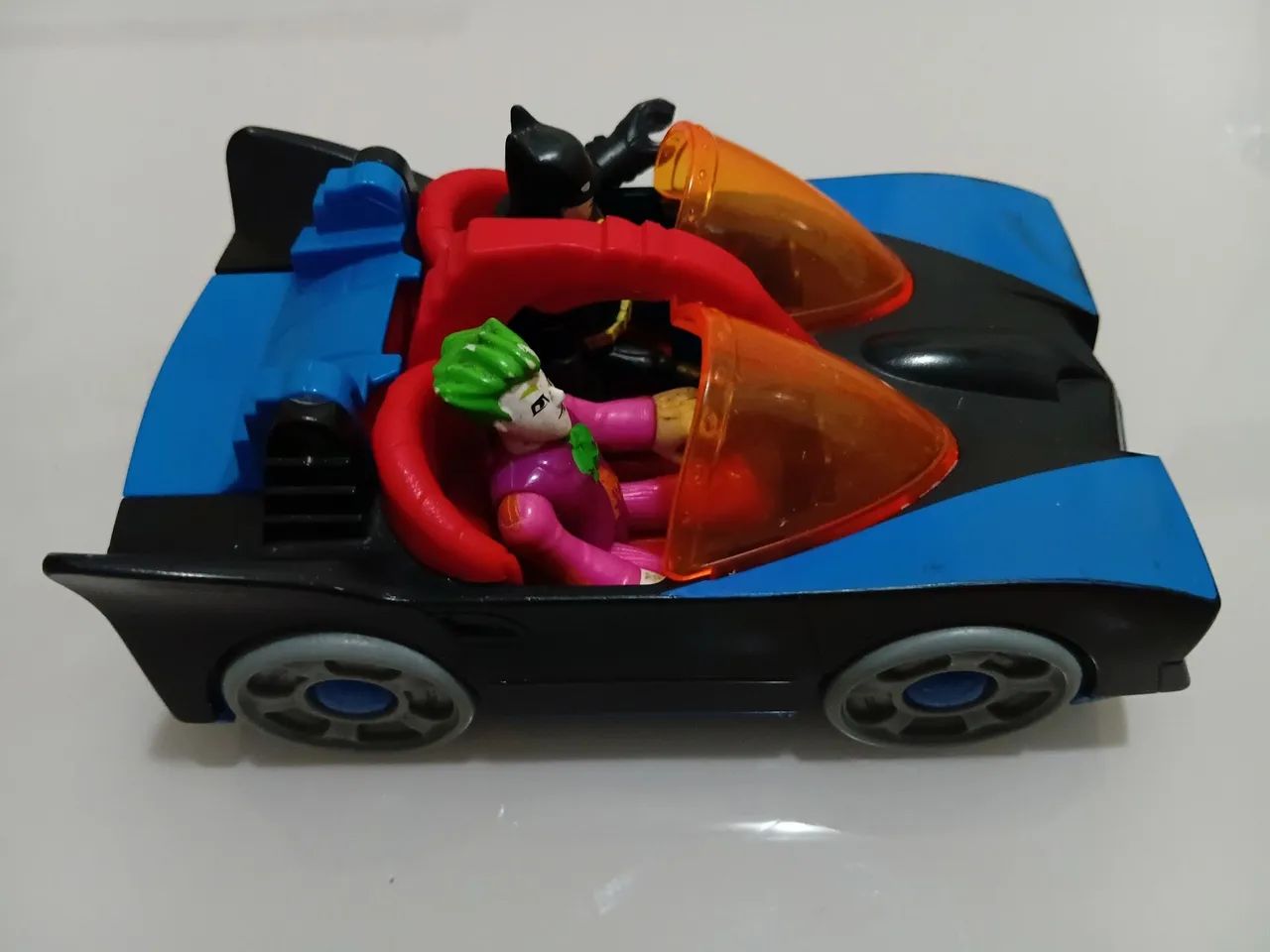 Imaginext - Batmovel com batman e coringa,  faróis acendem - Foto 2