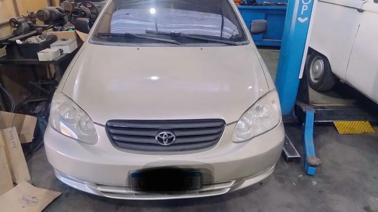 Toyota Corolla XLI 1.6 16V 110cv Mec. 2004
