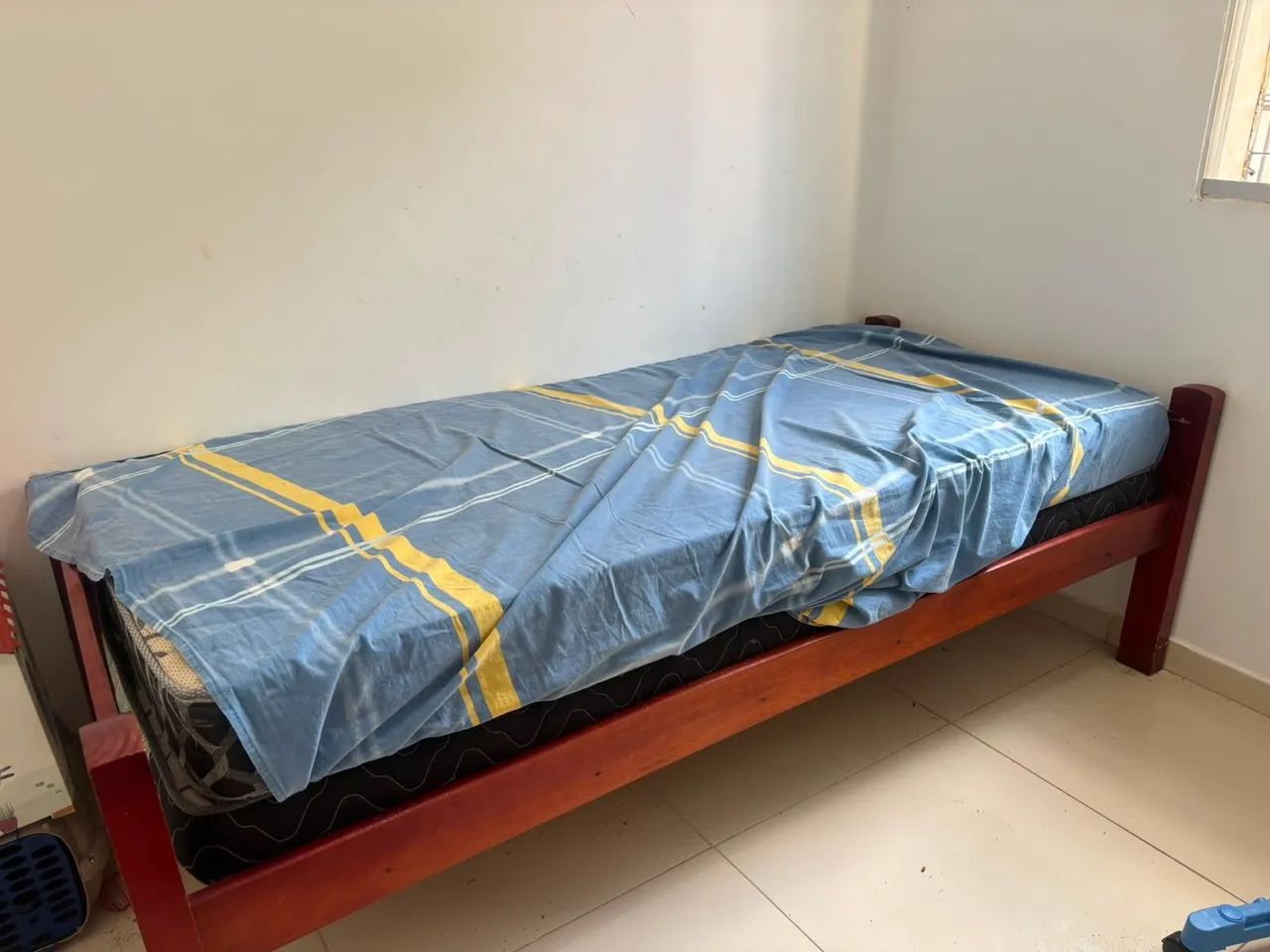 Cama de solteiro 