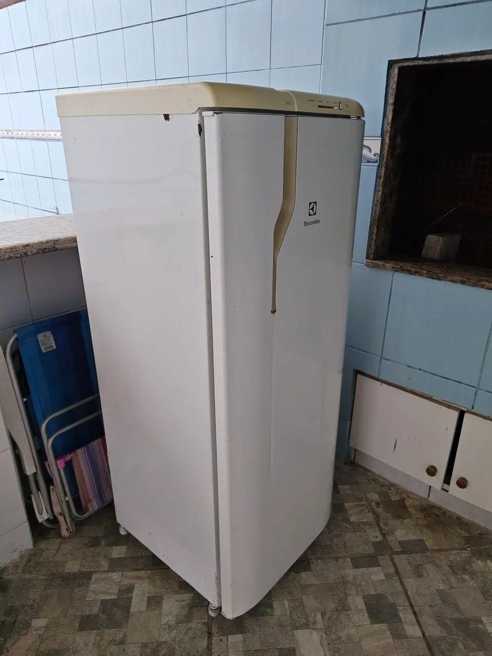 Geladeira Eletrolux 240lts