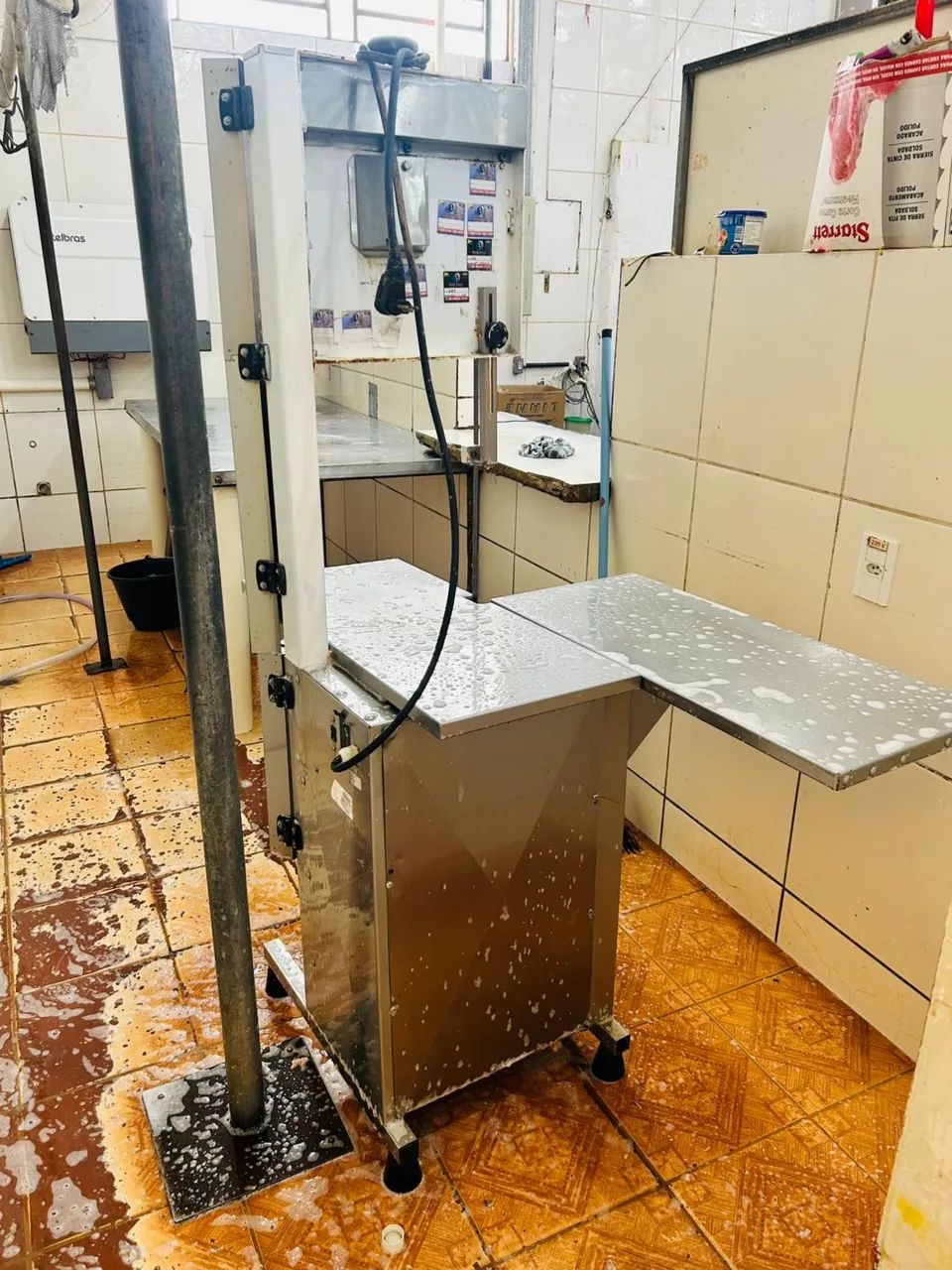 MAQUINA DE SERRA PARA AÇOUGUE 2.82!!!!