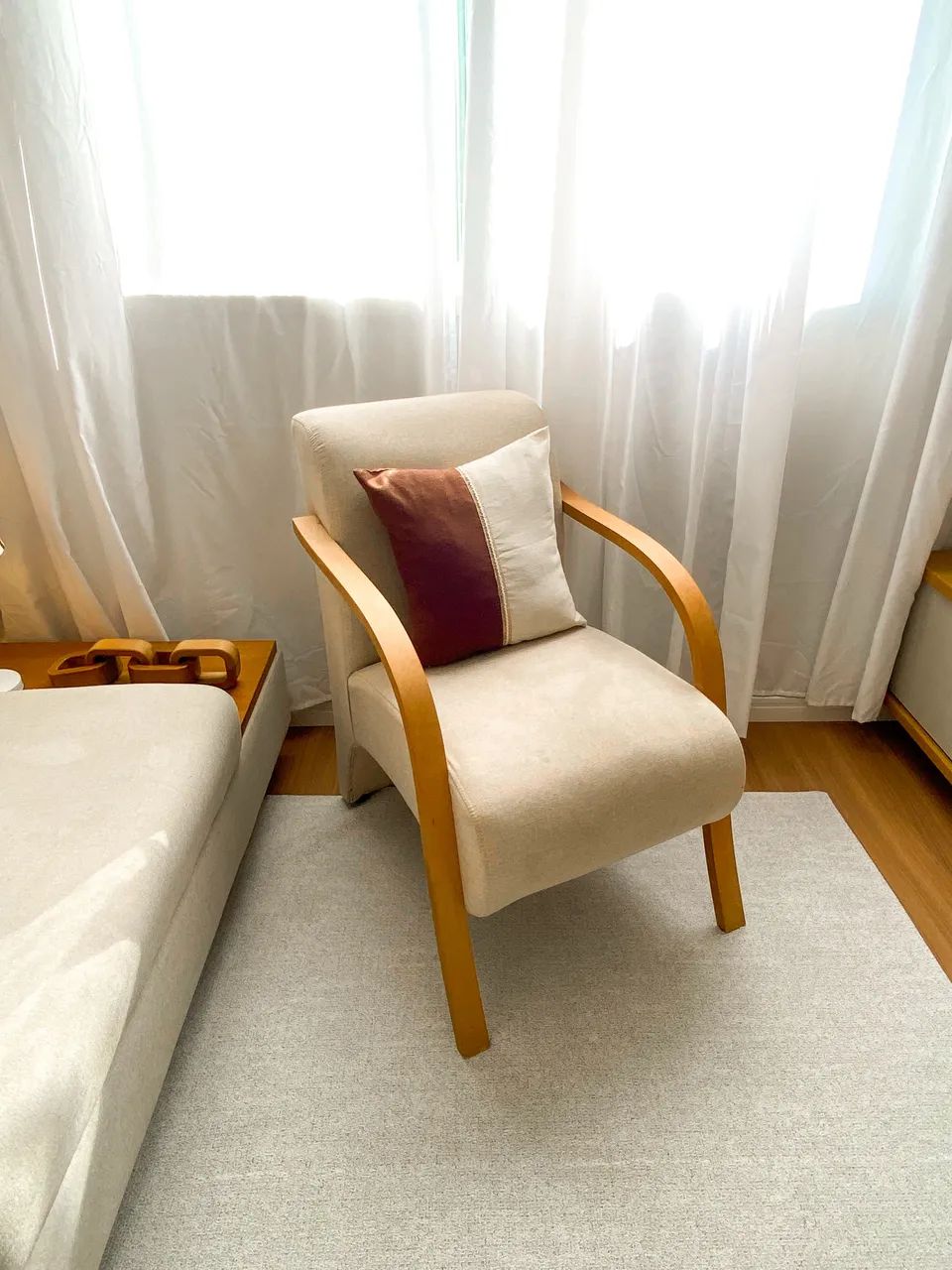 Vendo poltrona usada, super confortável e moderna! - Foto 3