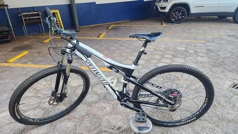 BIKE SPECIALIZED EPIC