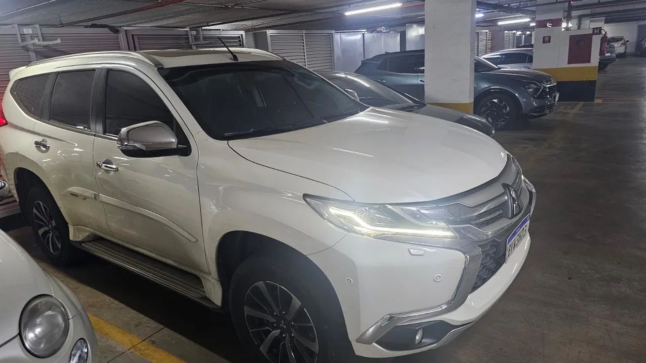 Mitsubishi Pajero 2020