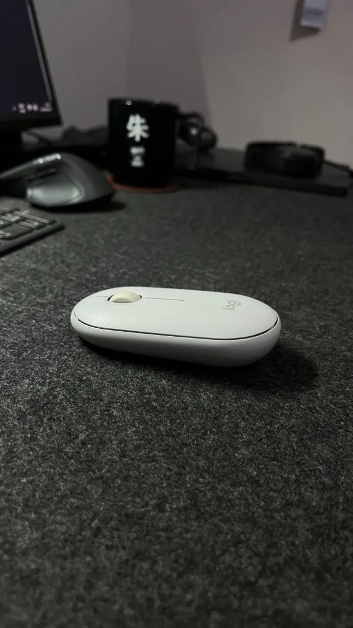 Mouse Logitech Pebble Bluetooth - Ideal para Notebook