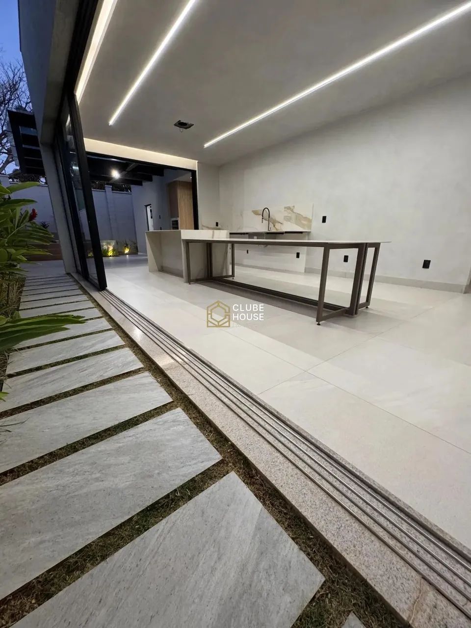 Casa a venda em Anápolis, Condomínio Terras Alphaville, 3 Suítes + Escritório - Foto 10