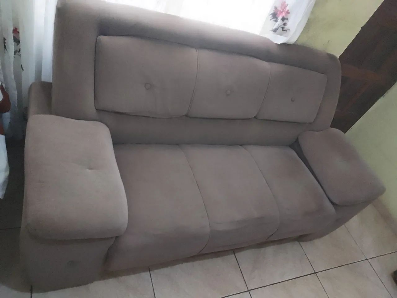 Sofá 3 lugares 