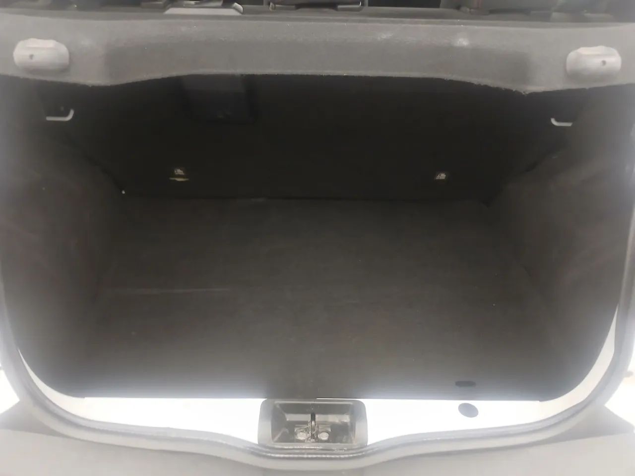 Renault Kwid 1.0 Zen, foto 9 de 18