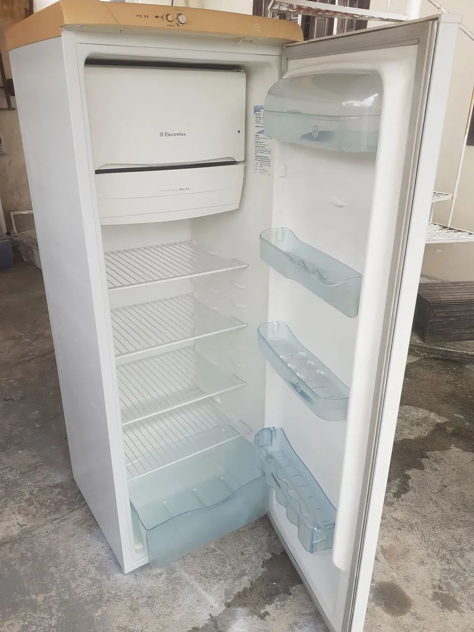 Geladeira Electrolux RE 29 262 L  - Foto 2