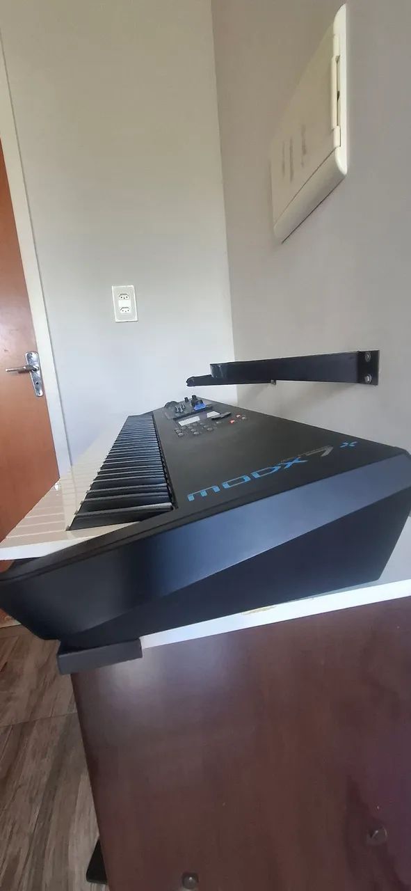 Yamaha MODX7 PLUS  - Foto 5