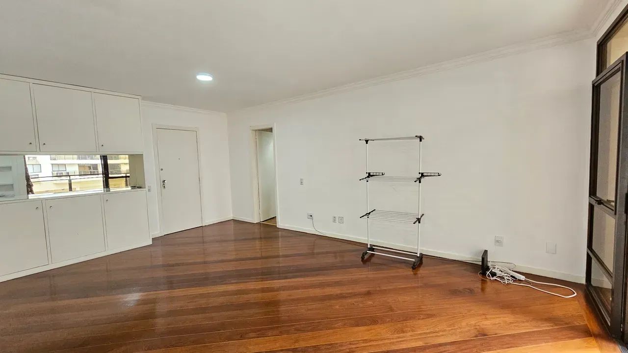 Apartamento em Prédio Com Varanda e Infraestrutura - Foto 5