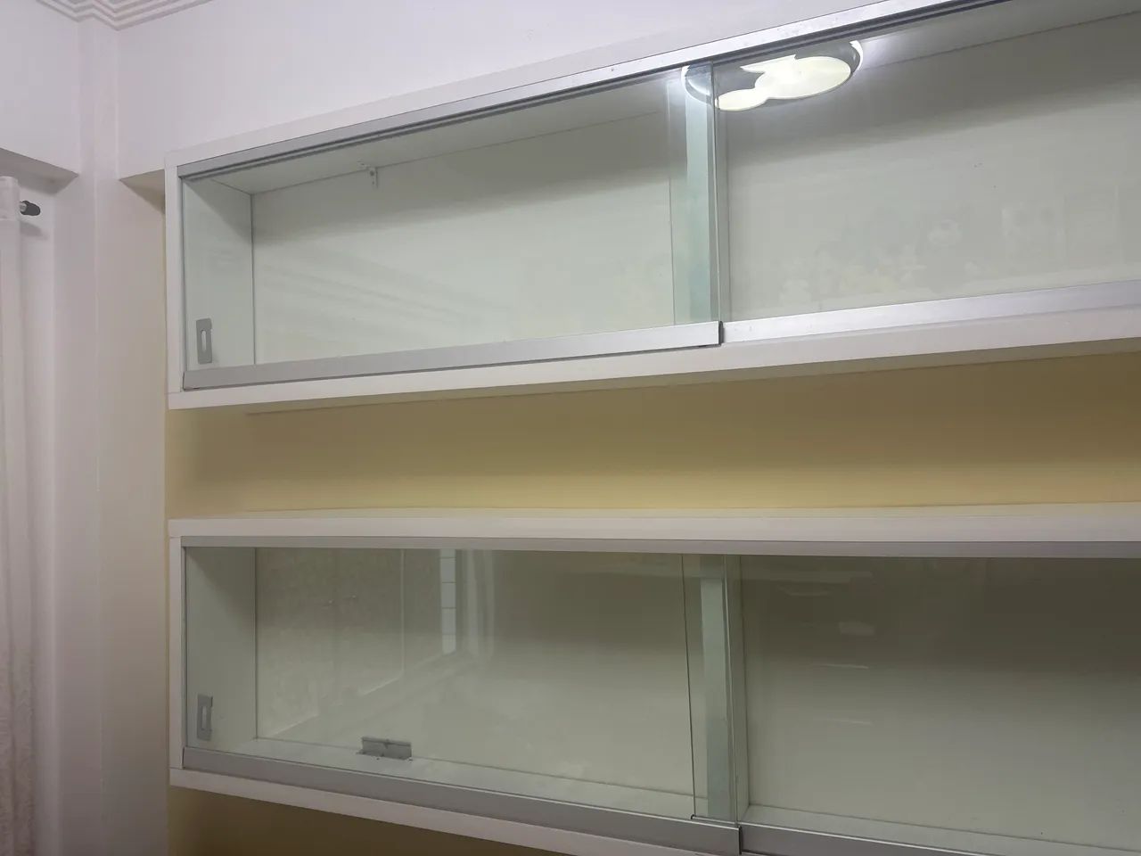 Expositor/Vitrine para Bonecas Barbie e Colecionáveis - Foto 2