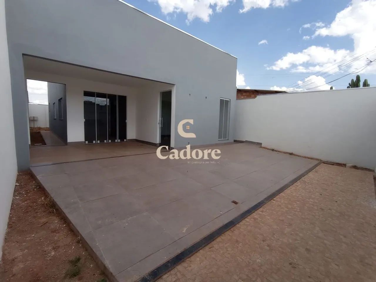 Casa Nova no São Bento  3 Quartos com Suíte e Closet  Uberlândia