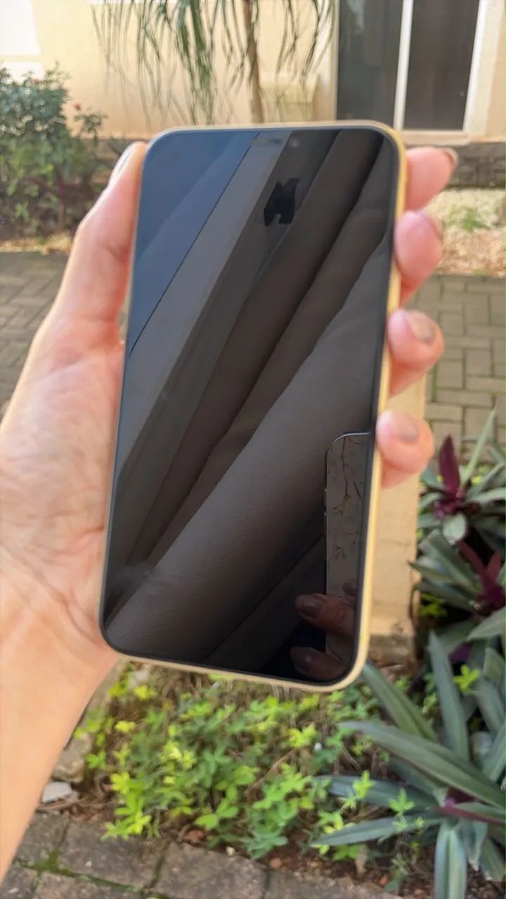 iPhone XR 64GB Amarelo | Face ID OK | Excelente Estado - Celulares