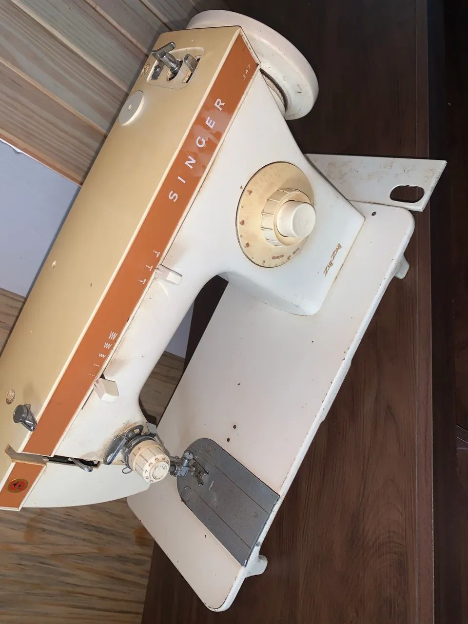 Máquina de Costura Singer Zig Zag 247 Vintage anos 70