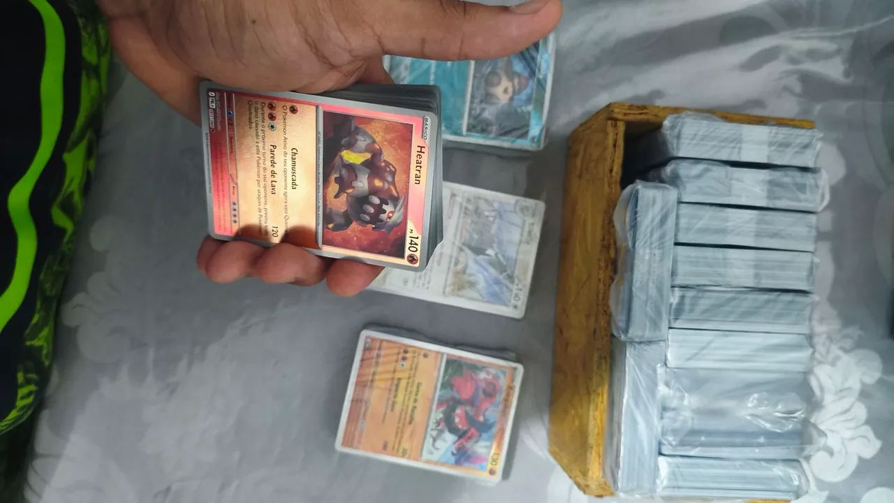 Bulk de cartas pokémon do bloco megaevolução coleção escuridão absoluta  - Foto 2