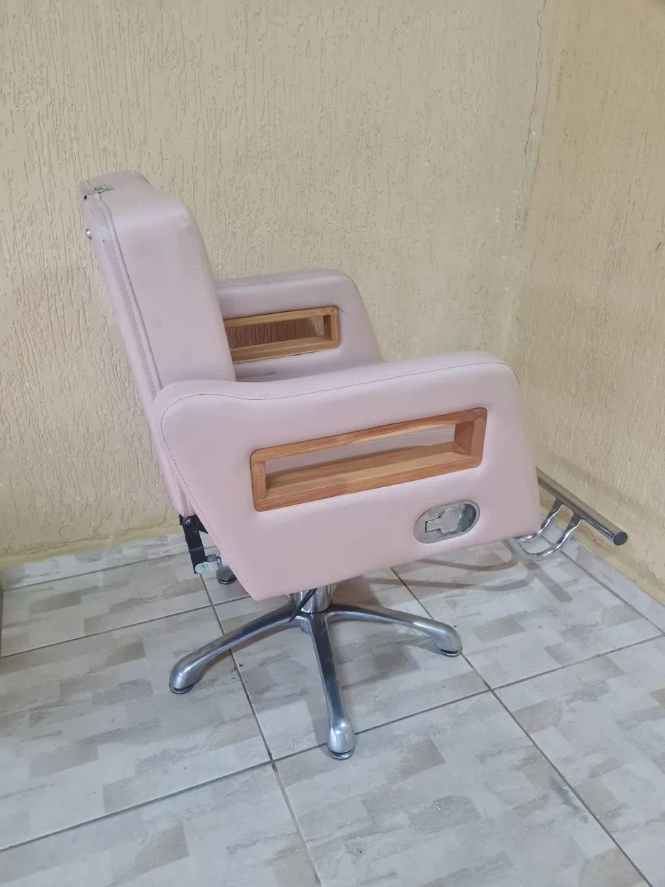Cadeira hidráulica profissional  - Foto 2