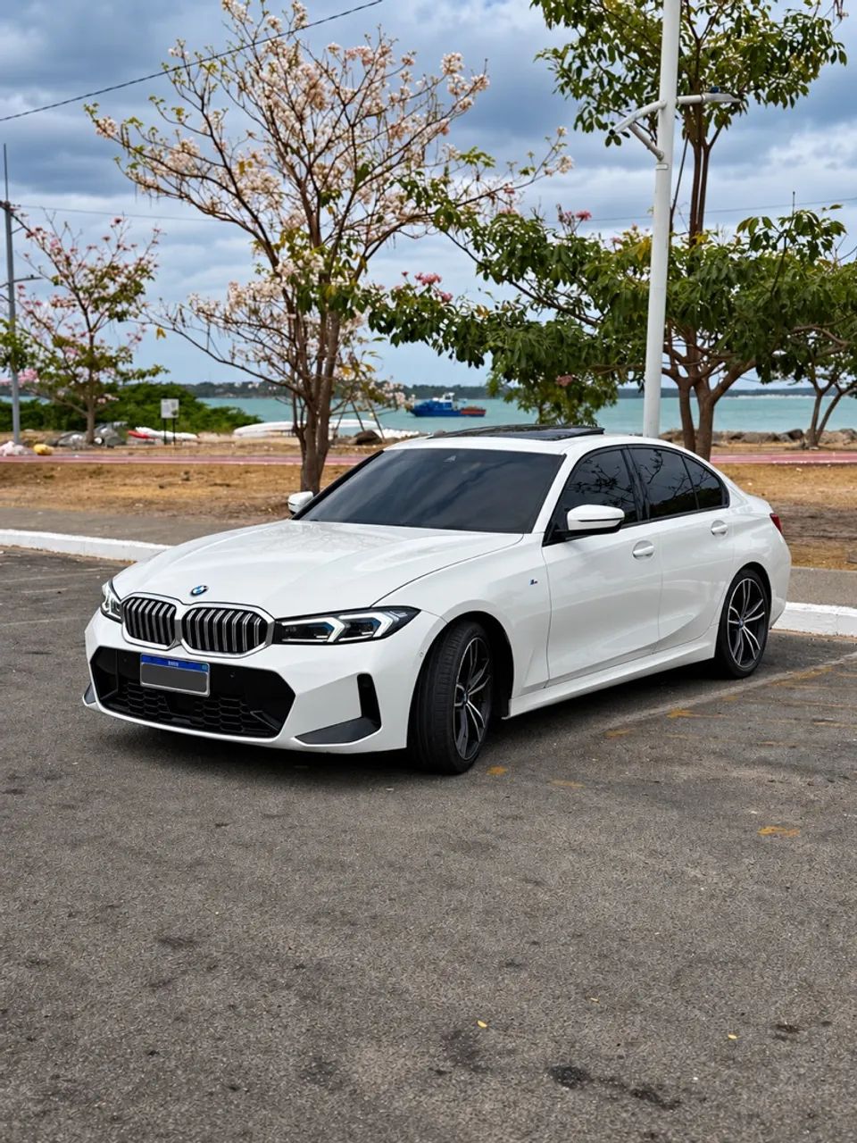 BMW 320I A 2.0 TB M Sport Activeflex 16V 4P 2024 2024