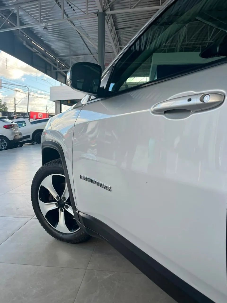 Jeep Compass Longitude 2.0 4X2 Flex 16V Aut. 2017 - Foto 3