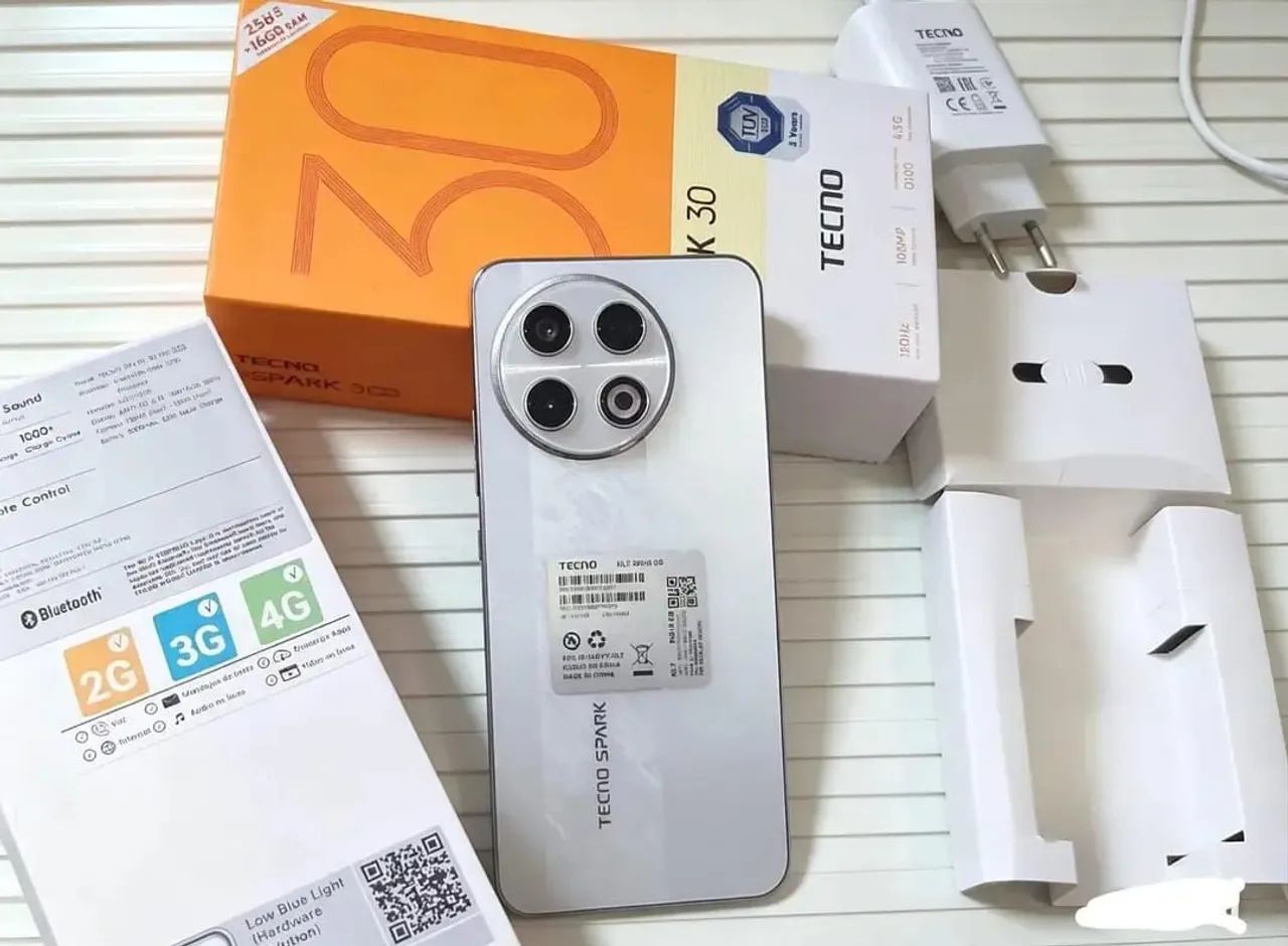 Vendo celular Tecno spark 30 pro 256 gb 16 de ram NFC novo completo  - Foto 3