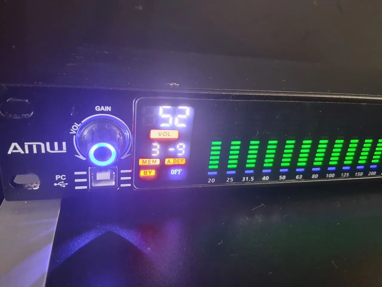 Equalizador Grafico digital,  31 bandas , Led com Gate