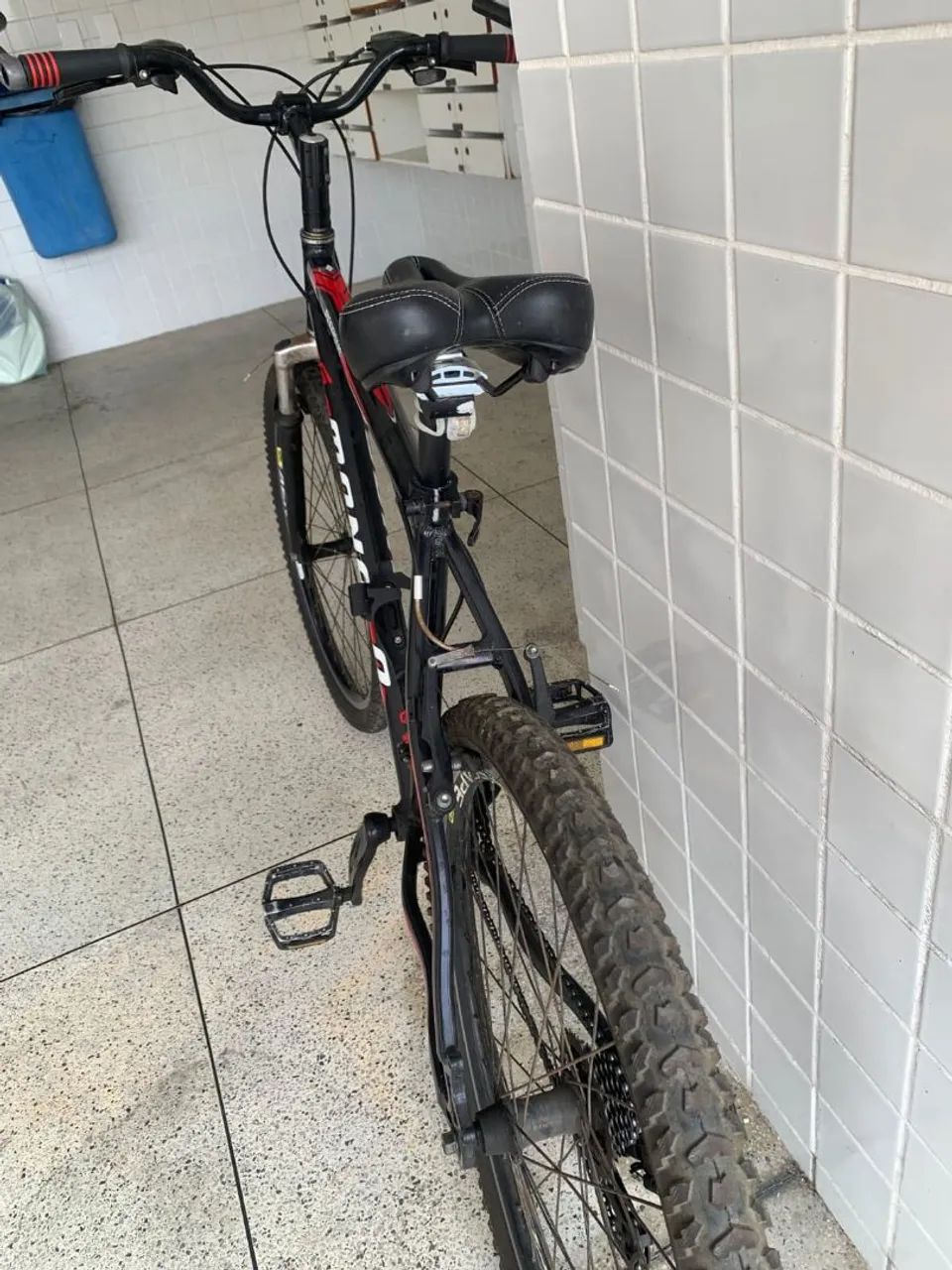 Bicicleta em alumínio super conservada  - Foto 2
