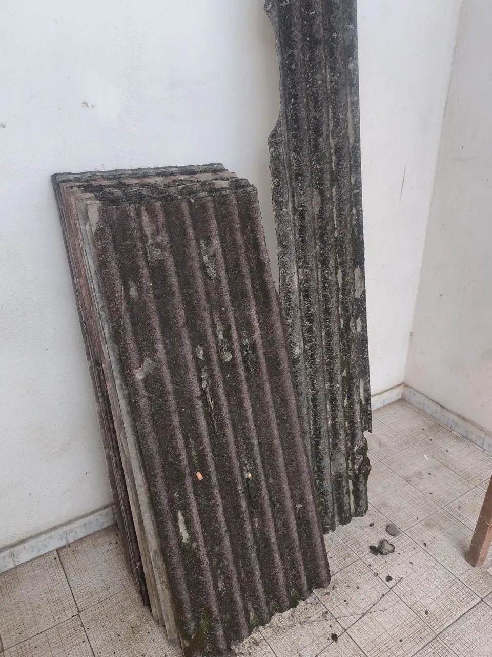 Várias telhas usadas  - Foto 2