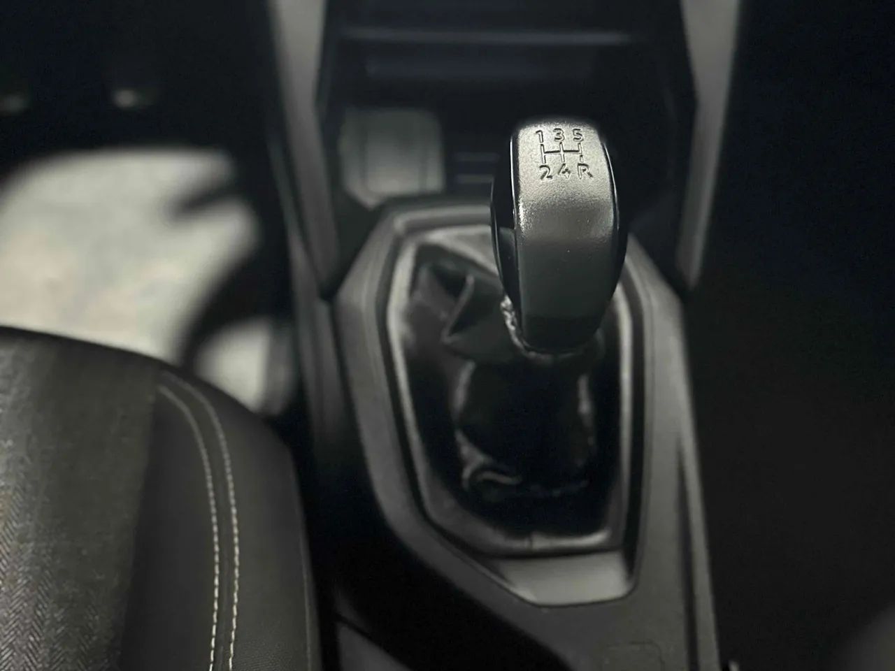 Peugeot 208 Like 1.0 Flex 6V 5P Mec. 2024 - Foto 5