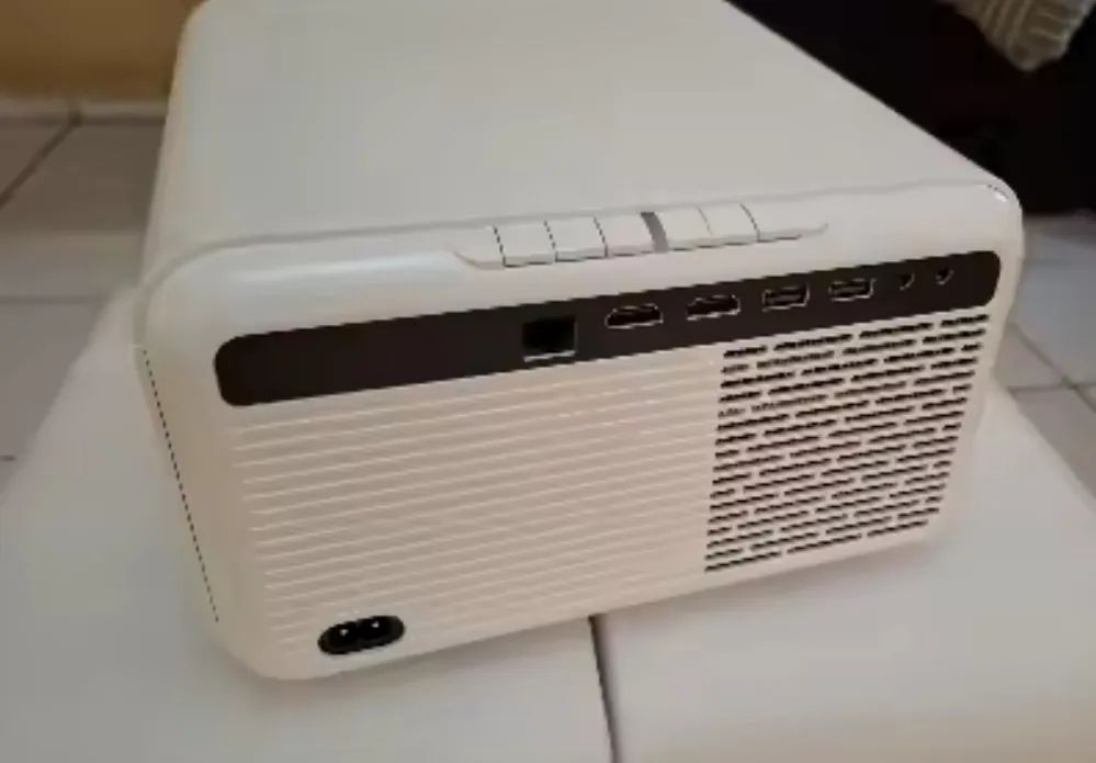 VENDO PROJETOR Flixtone D9W Mini 2500 ANSI Full HD 1080P Projetor 4K - Foto 2